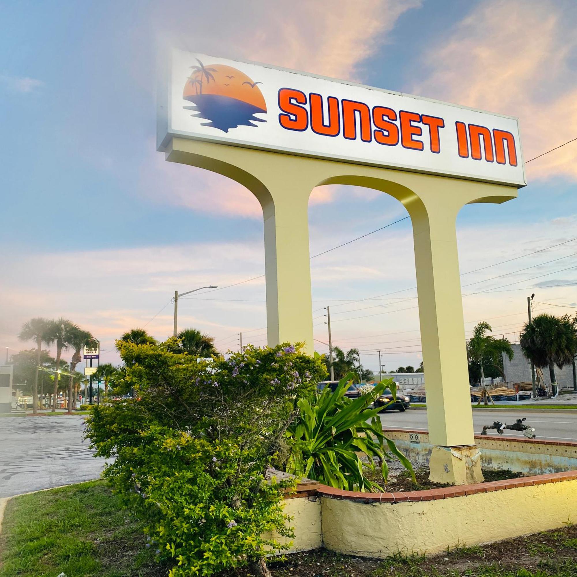 Sunset Inn- Fort Pierce, Fl エクステリア 写真