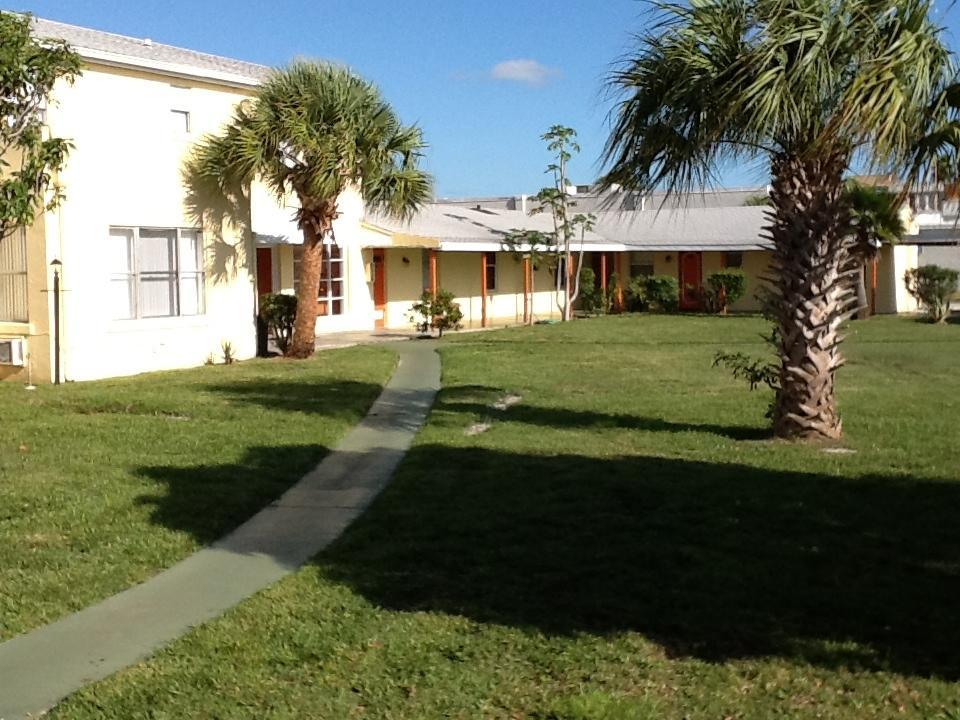 Sunset Inn- Fort Pierce, Fl エクステリア 写真