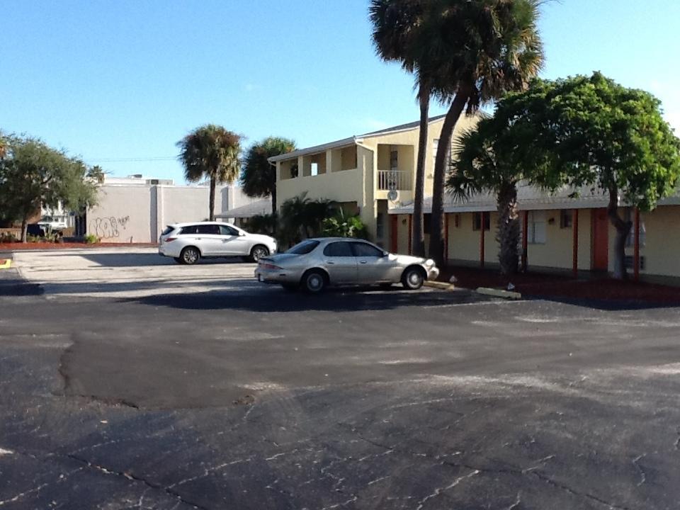 Sunset Inn- Fort Pierce, Fl エクステリア 写真