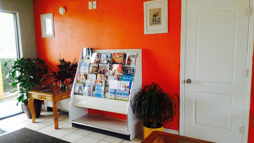 Sunset Inn- Fort Pierce, Fl エクステリア 写真