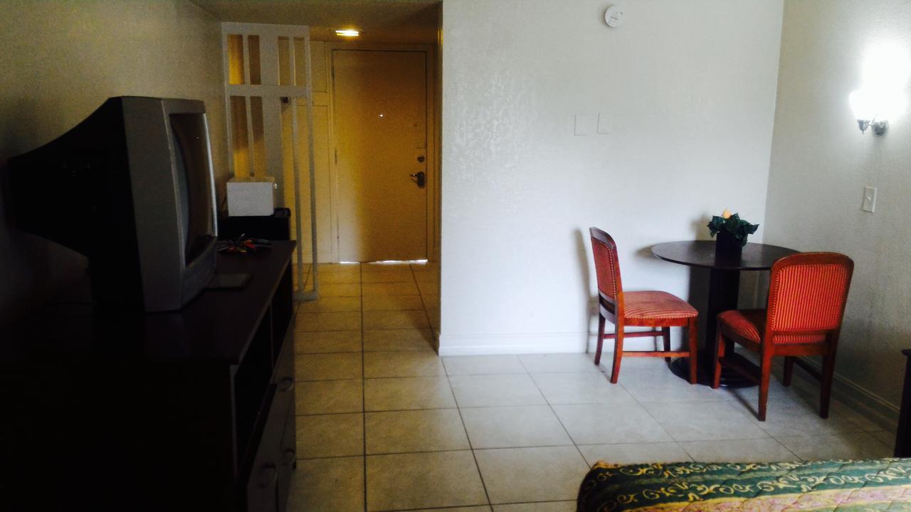 Sunset Inn- Fort Pierce, Fl エクステリア 写真