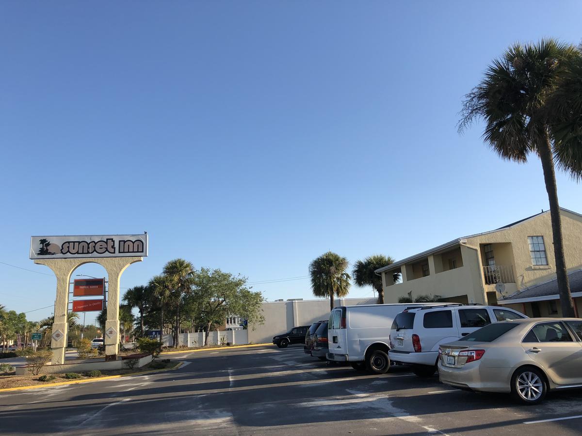 Sunset Inn- Fort Pierce, Fl エクステリア 写真