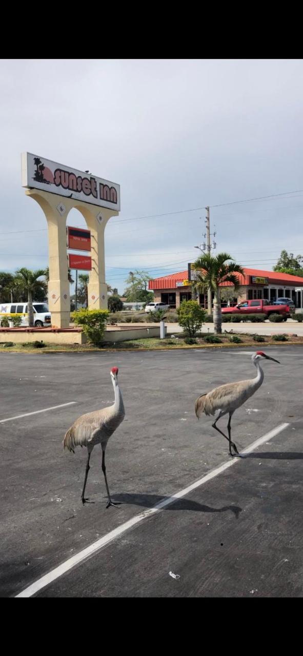 Sunset Inn- Fort Pierce, Fl エクステリア 写真